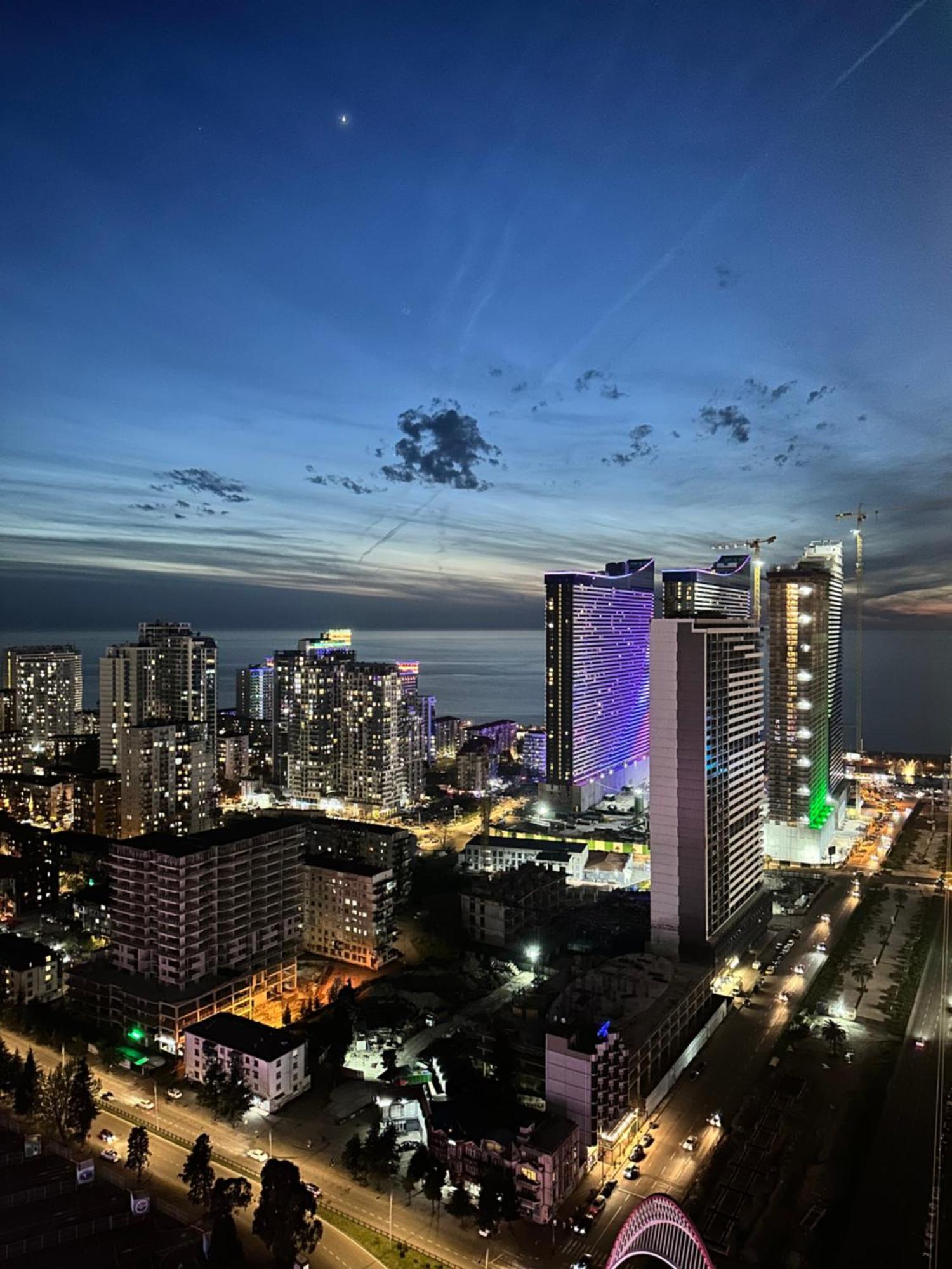 Batumi Orbi City Apart Hotel Exterior foto